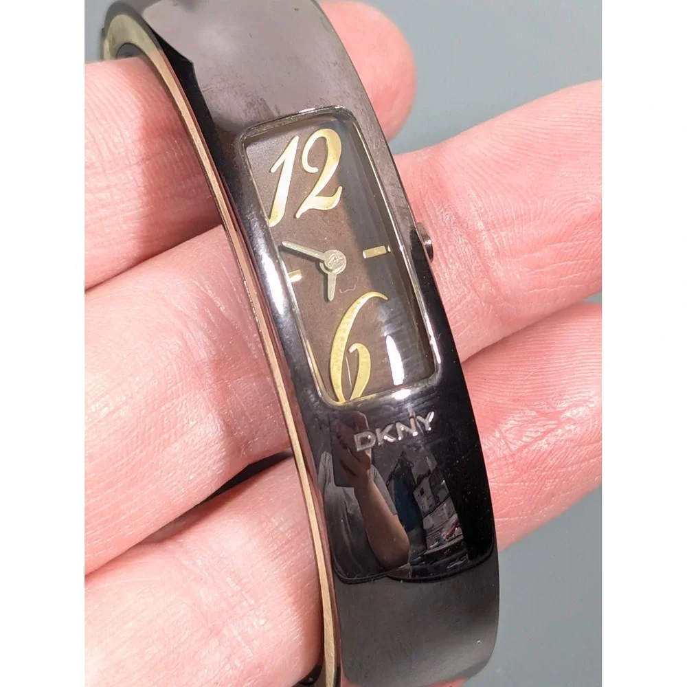 DKNY Bangle Watch Women's Brownish Purple & Gold Tone‎ Working Fits 6.5